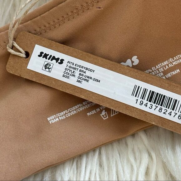 Skims Fits Everybody T-shirt Bra Ochre Size 38C - Picture 7 of 7